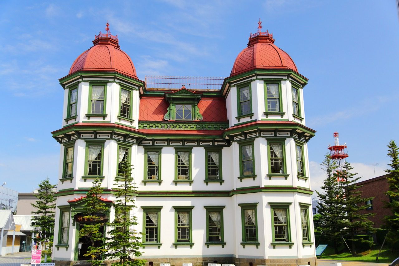 Former Hirosaki City Library / Otemon Square